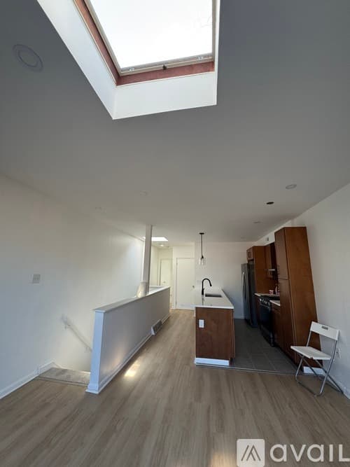 Philadelphia Apartment: 2055 South Street