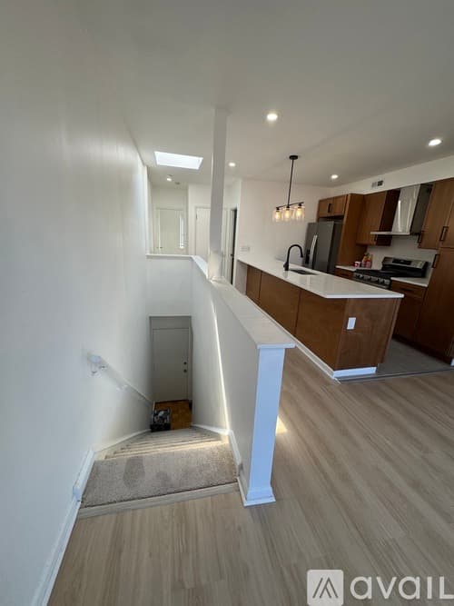 Philadelphia Apartment: 2055 South Street