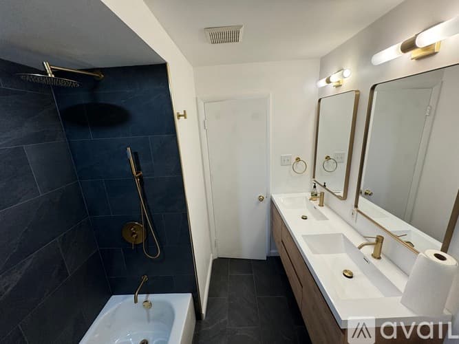 Philadelphia Apartment: 2055 South Street