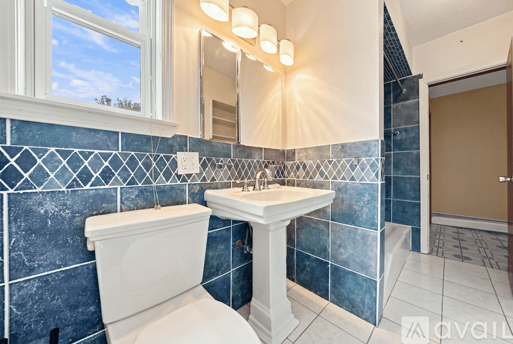 Somerville Apartment: 13 Knowlton St