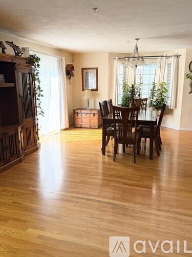 Dracut Townhome: 615 Nashua Rd