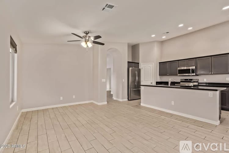 Phoenix House: 15461 South 47th Place