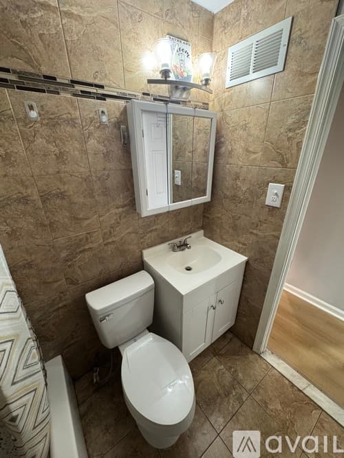 Philadelphia Apartment: 3133 Morning Glory Road