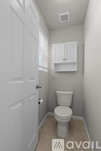 Sumner House: 5595 157th Avenue Court East