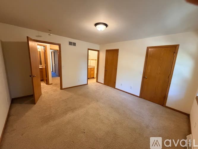Madison House: 5417 Day Tripper Drive