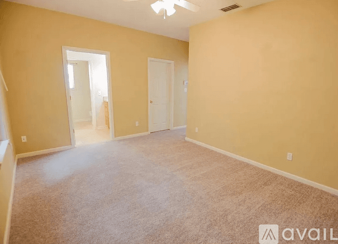 Tallahassee House: 2116 Bullocks Run Road