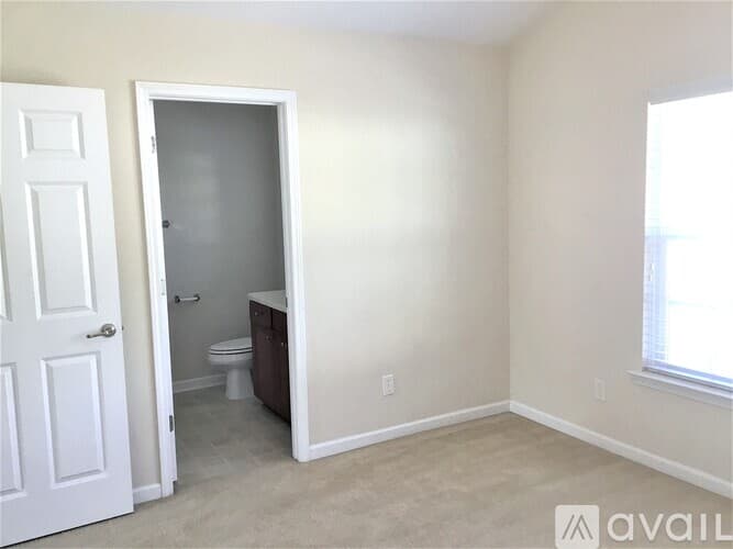 Pooler Townhome: 217 Durham Park Way