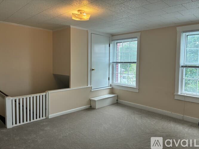 Marietta Apartment: 164 South River Street