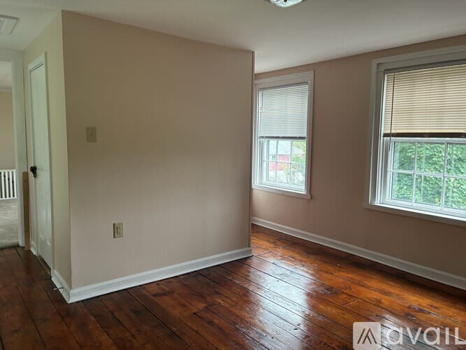 Marietta Apartment: 164 South River Street