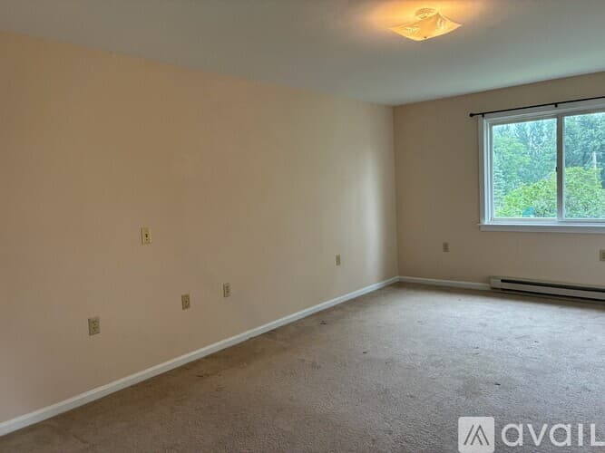 Marietta Apartment: 164 South River Street