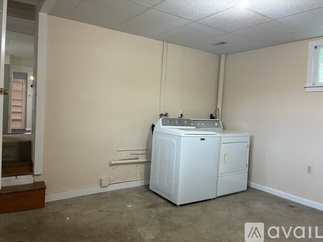 Marietta Apartment: 164 South River Street