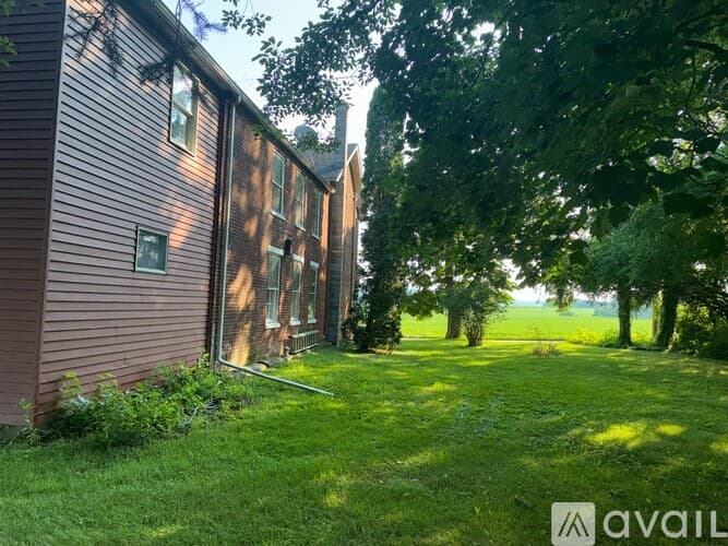 Marietta Apartment: 164 South River Street