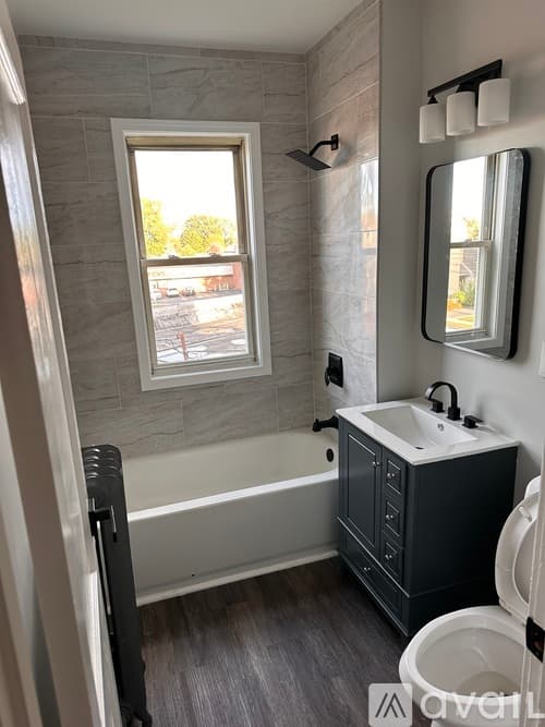 Hartford Apartment: 17 Linnmoore Street