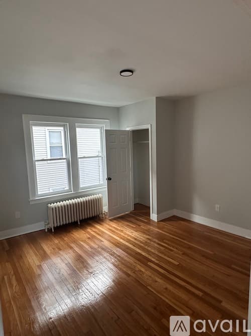 Hartford Apartment: 17 Linnmoore Street