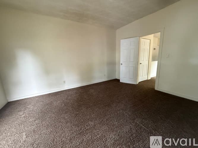 Terre Haute Apartment: 1107 N 4th St