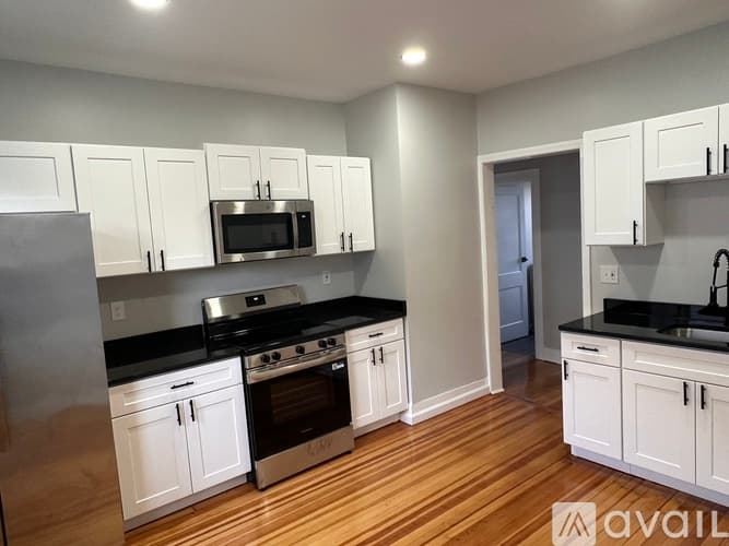 Hartford Apartment: 17 Linnmoore Street