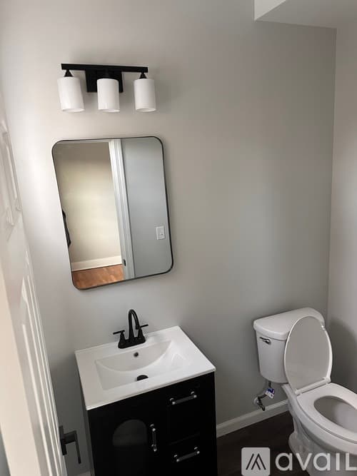 Hartford Apartment: 17 Linnmoore Street