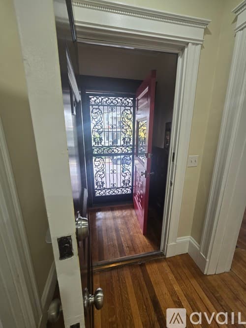 Boston Apartment: 24 Harlem Street