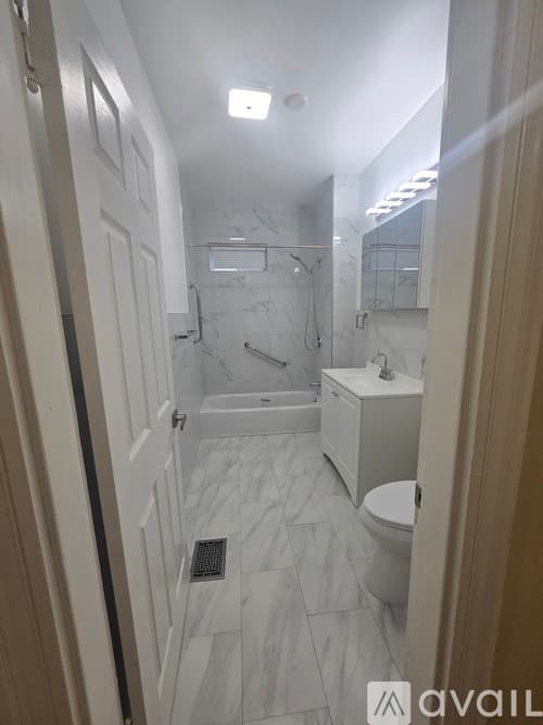 Boston Apartment: 24 Harlem Street