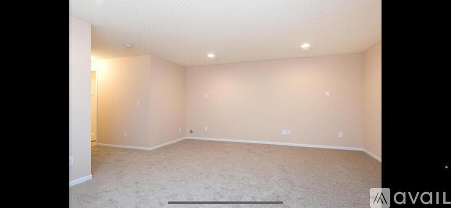 Eden Prairie House: 10009 Gentian Dr