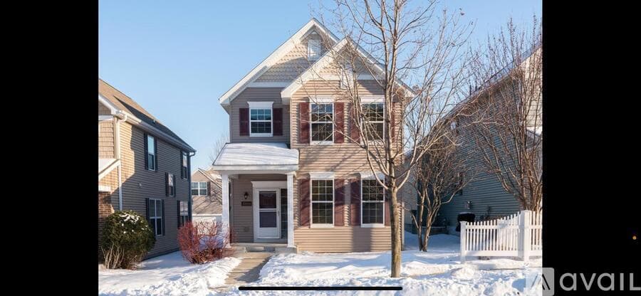 Eden Prairie House: 10009 Gentian Dr