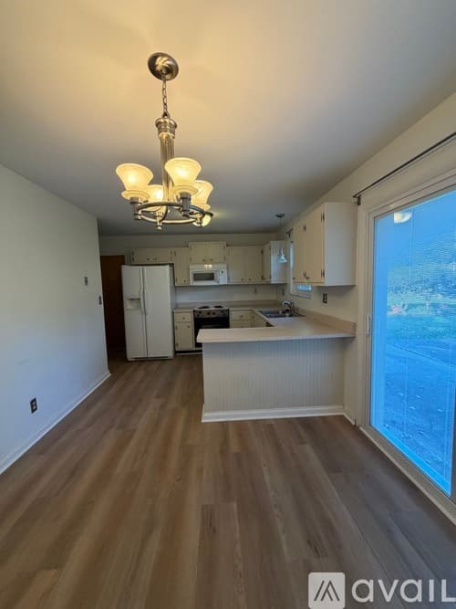 Cincinnati House: 1658 Yellowglen Drive
