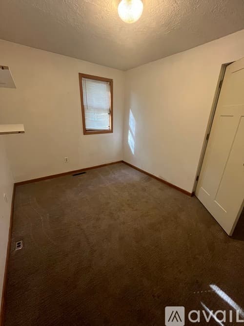 Jasper House: 117 4th Street