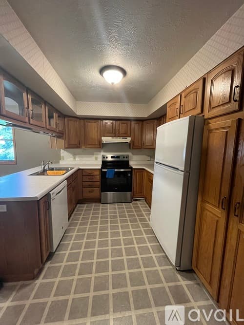 Jasper House: 117 4th Street