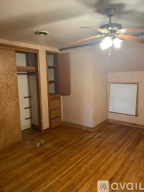 Jasper House: 117 4th Street