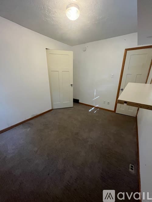 Jasper House: 117 4th Street