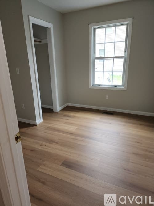 Springfield Apartment: 151 Cardinal Street