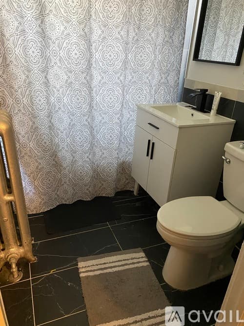 Hartford Apartment: 74 Arnold St