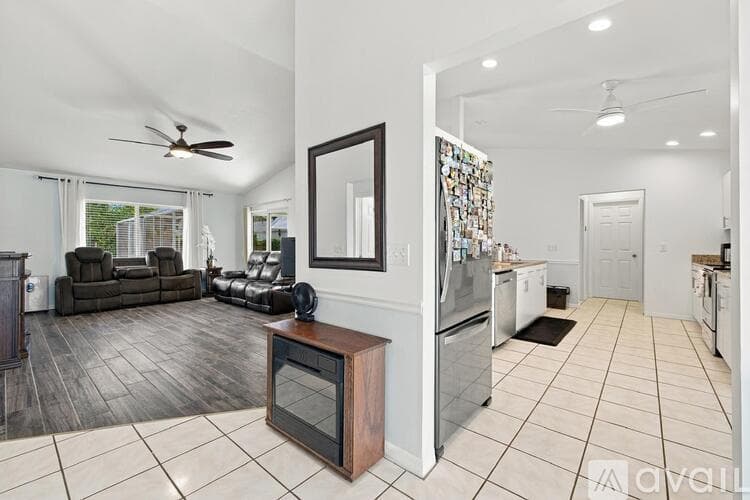 Fort Myers House: 17465 Butler Road