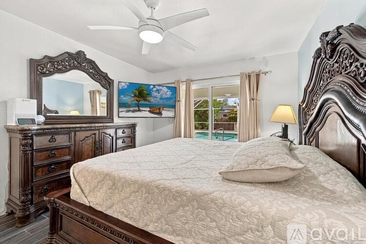 Fort Myers House: 17465 Butler Road