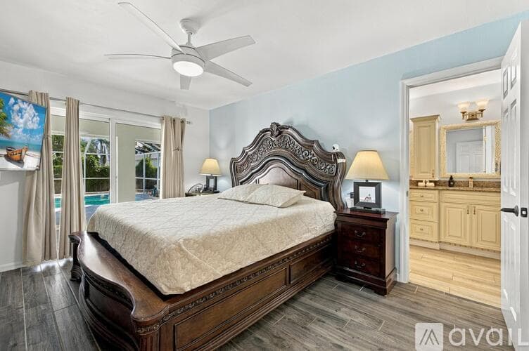 Fort Myers House: 17465 Butler Road