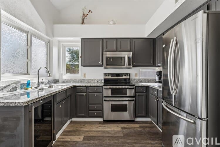 Peoria House: 7233 West Corrine Drive