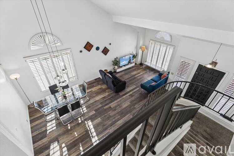 Peoria House: 7233 West Corrine Drive