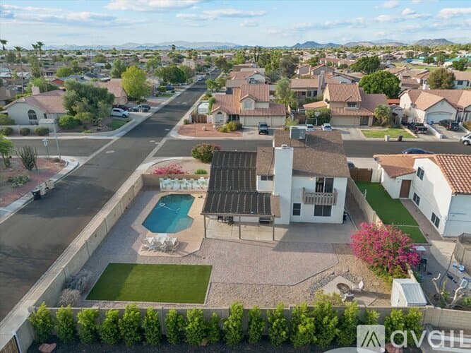 Peoria House: 7233 West Corrine Drive