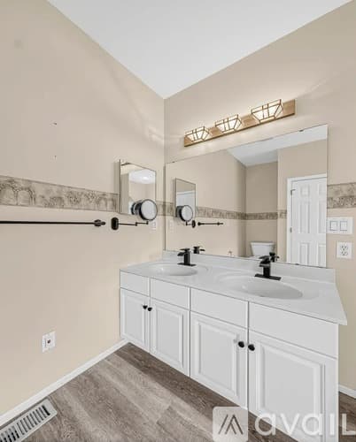 O'Fallon House: 934 Annabrook Park Drive