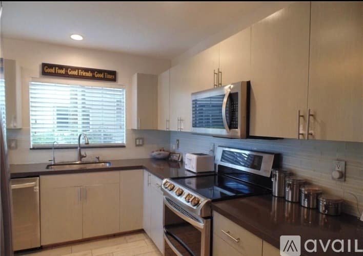 Parkland Townhome: 7300 Northwest 61st Terrace