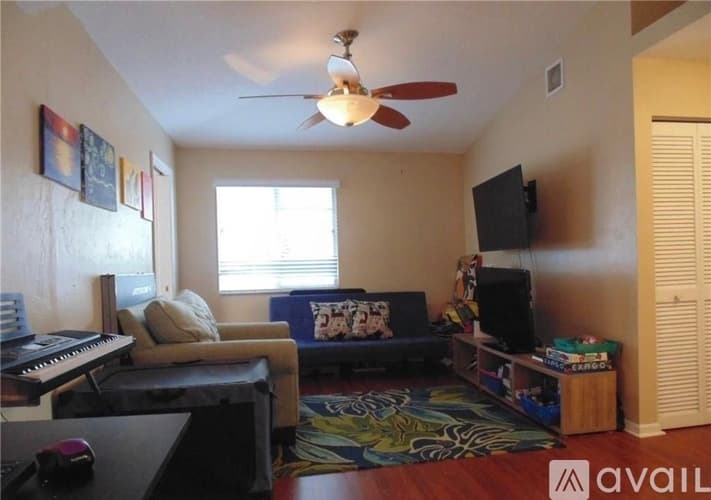 Parkland Townhome: 7300 Northwest 61st Terrace