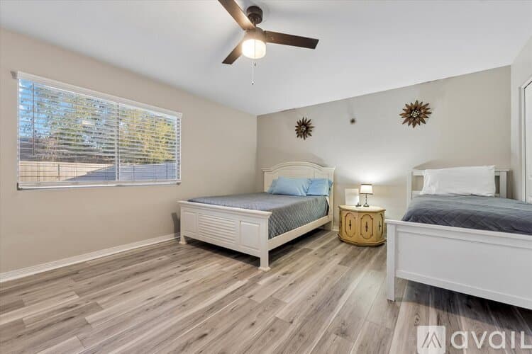Phoenix House: 3017 West Sahuaro Drive