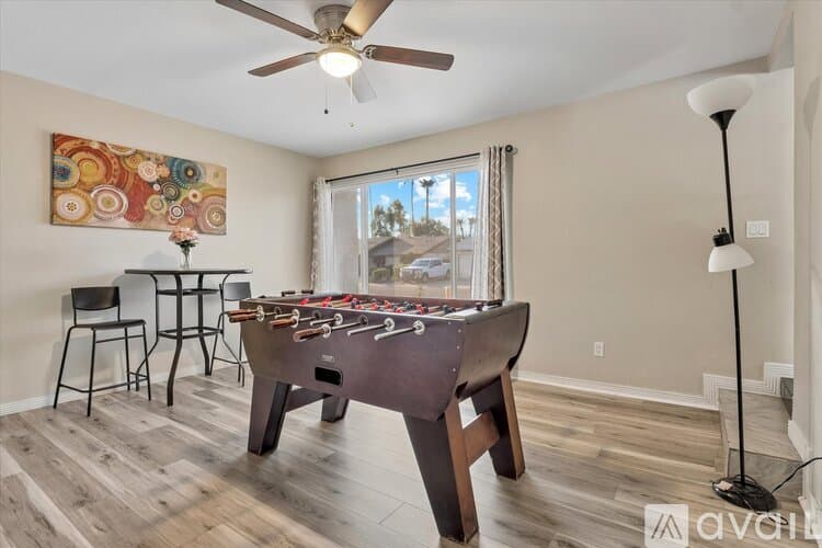 Phoenix House: 3017 West Sahuaro Drive