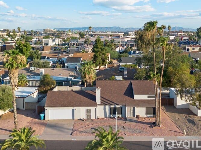 Phoenix House: 3017 West Sahuaro Drive