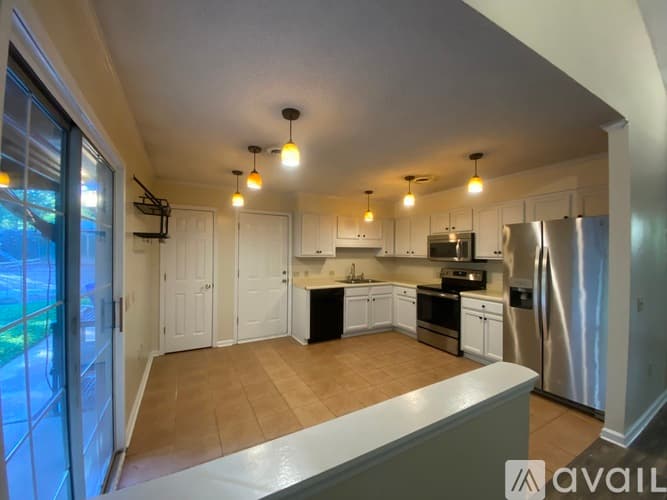 Fort Mill House: 212 Applegate Lane