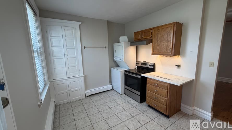 Pittsburgh Apartment: 127 South Aiken Avenue