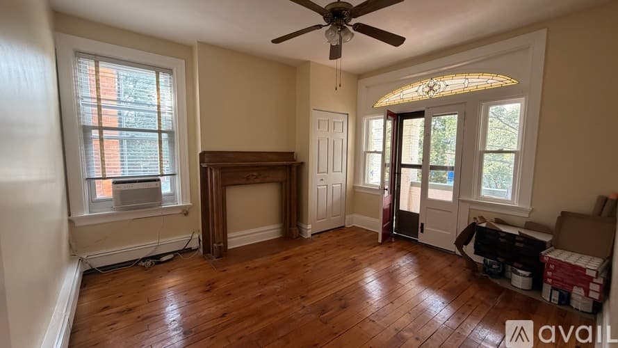 Pittsburgh Apartment: 127 South Aiken Avenue