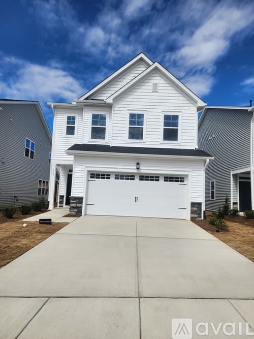 Raleigh House: 508 Hanover Shore Lane