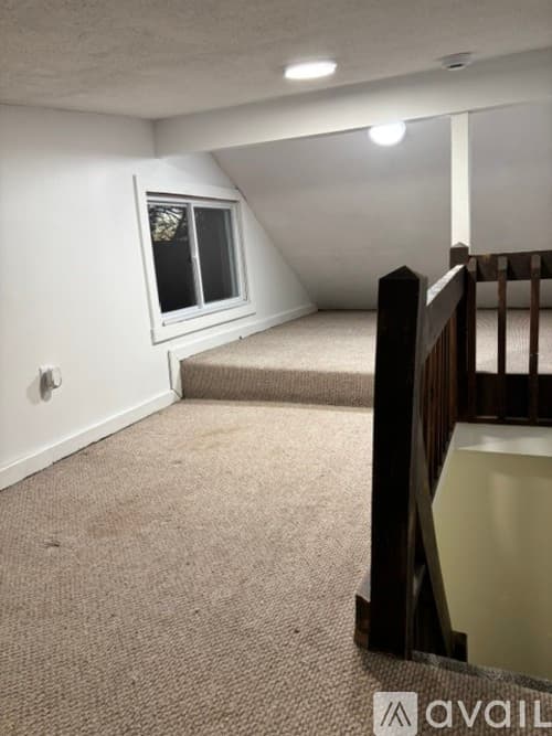 Portland Apartment: 10 Riverside Street