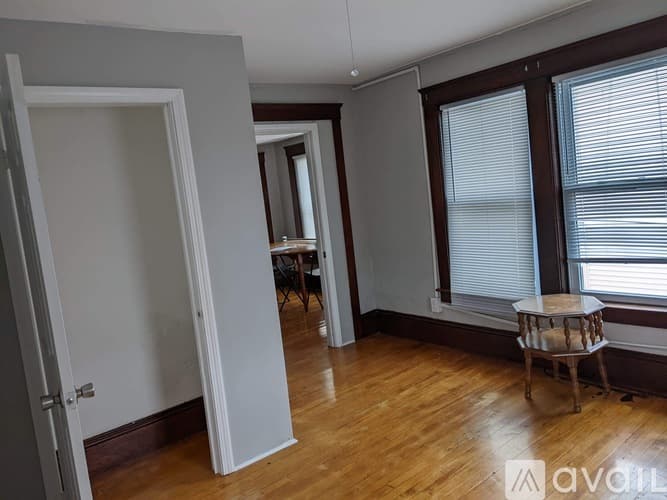 Worcester Apartment: 31 Vernon St